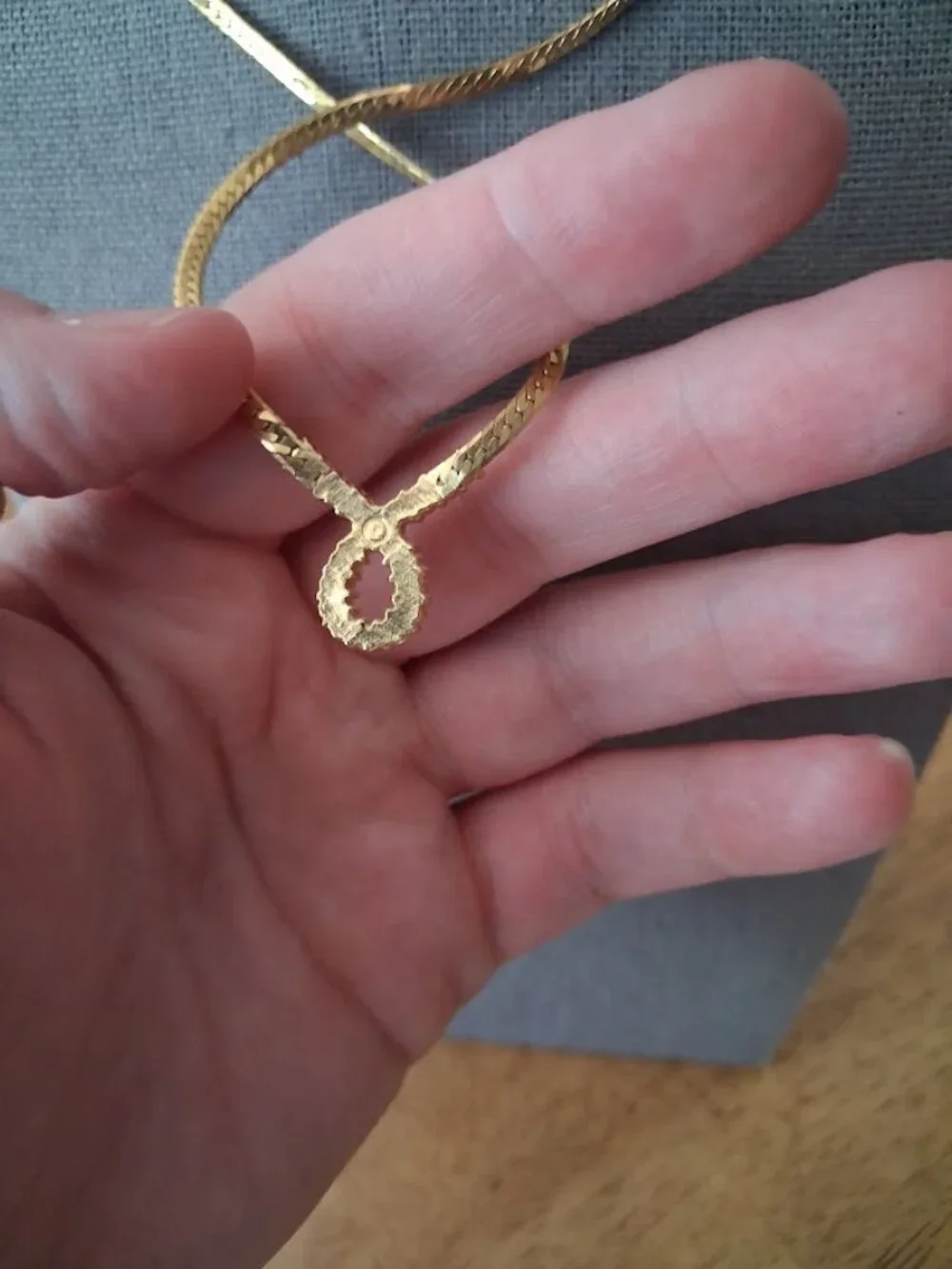 N/A gold toned